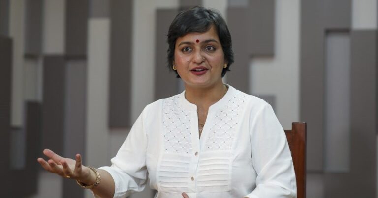 नोट चल्छ भने, भोट पनि चल्नु पर्छ : रञ्जु दर्शना