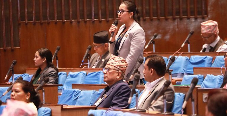 रास्वपाले सोध्यो- प्रधानमन्त्रीसँग स्पेन गएकाहरू नफर्किएका समाचार के हो ?