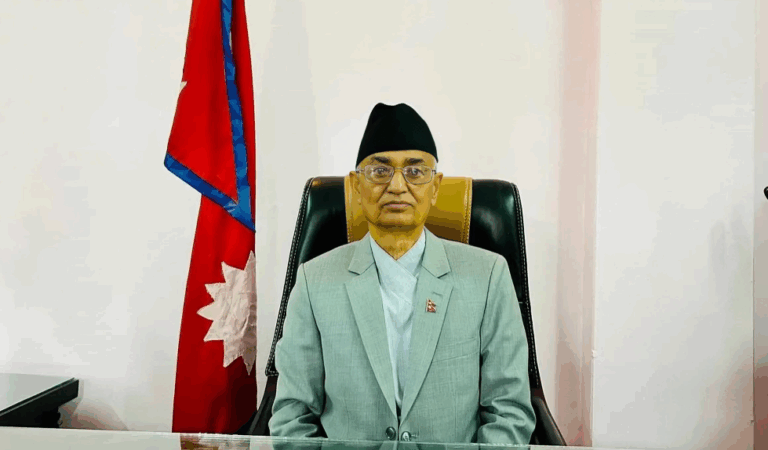 सन्चो भएन भन्दै काठमाडौं हिँडे प्रदेश प्रमुख, बागमतीका मन्त्रीहरूको शपथग्रहण स्थगित