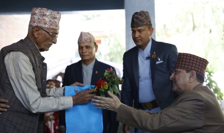 ज्ञानेन्द्र शाह ७९ औं वर्षमा, निर्मल निवासमा शुकामना दिनेको भीड