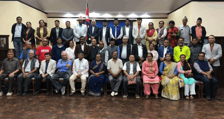 बालुवाटारमा ओलीको प्रशिक्षण : विद्याबाहेक कोही प्रतिस्पर्धी छैनन्, उहाँले छोडे सबै मिल्छ