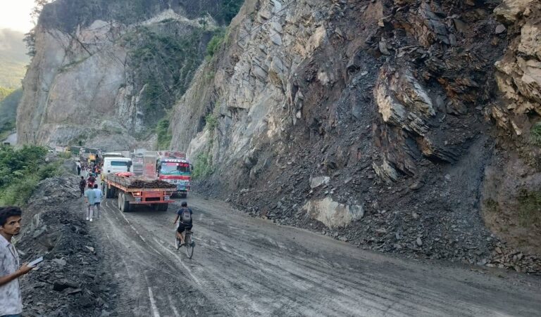 नारायणगढ-मुग्लिन सडकखण्ड खुल्यो, आइतबार साँझदेखि सवारी आवागमन सुचारु