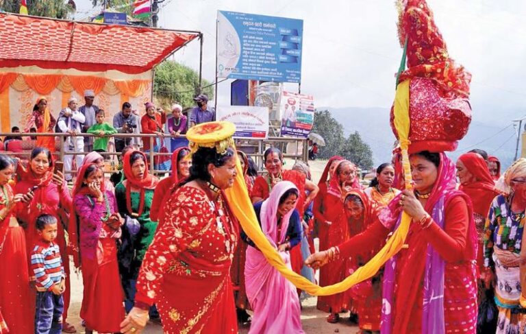 आज गाैरा पर्वको मुख्य दिन अर्थात् उज्याली गौरा एवं दुर्वाष्टमी पर्व
