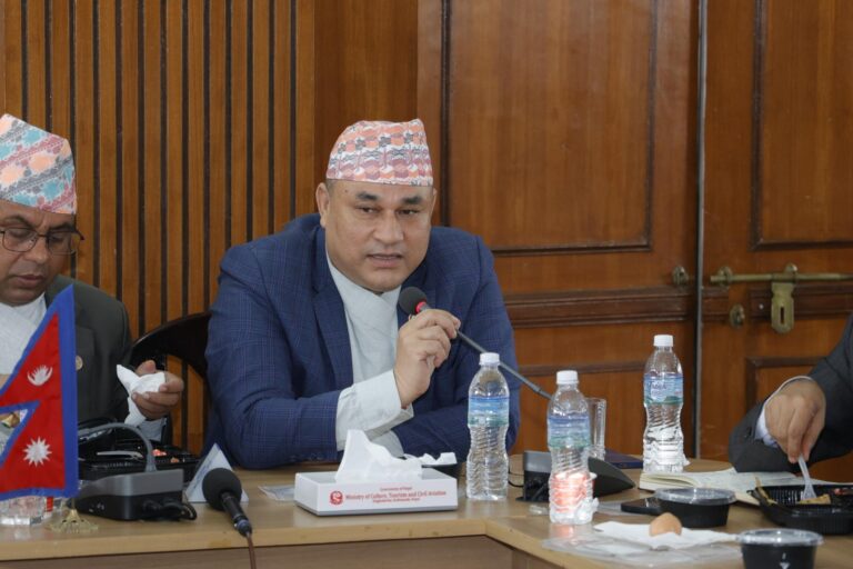 सुदूरपश्चिम सरकारले आगलागी पीडितलाई आठ लाख सहयोग गर्ने