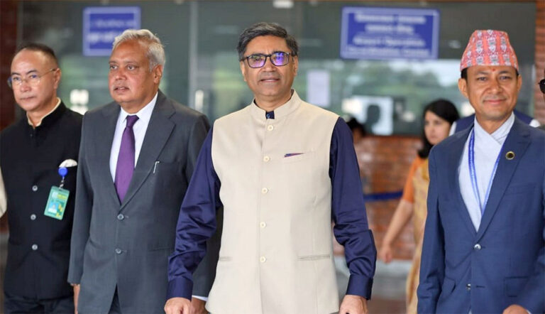 पशुपतिको दर्शनपछि स्वदेश फर्कँदै भारतीय विदेशसचिव मिस्री