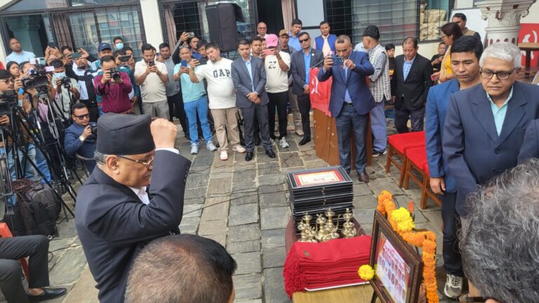 शहीद स्मृतिमा प्रचण्डको चेतावनी- फेरि विद्रोहको तयारीमा छु