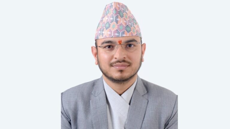बिमा प्राधिकरणका अध्यक्ष शरद ओझा पदमुक्त