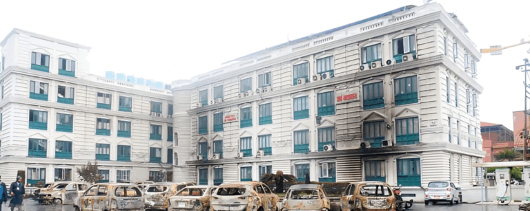 जेनजी प्रदर्शनपछि सरकारी भुक्तानी प्रणाली बन्द : अर्थतन्त्रमा ठूलो प्रभाव, के हुन्छ कर्मचारीको तलब ?