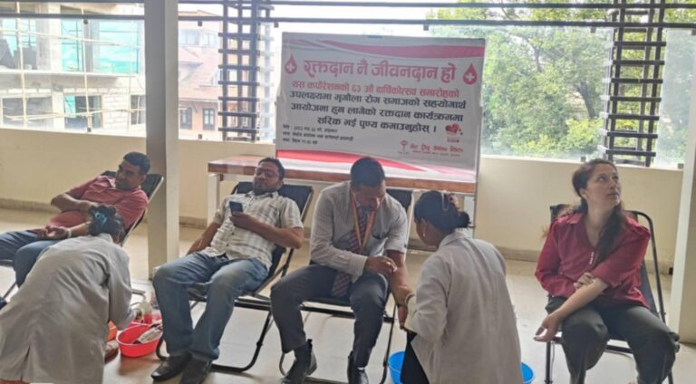 साल्ट ट्रेडिङ कर्पोरेशनले गर्‍यो वृहत् रक्तदान, ७३ जनाले दिए रगत (फोटो फिचर)