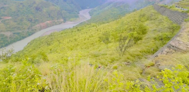 पाँचथरमा बोलेरो दुर्घटनामा ६ जनाको मृत्यु, ६ घाइते