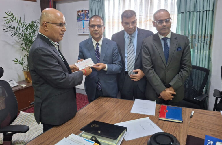 नेपाल इन्फ्रास्ट्रक्चर बैंककाे भौतिक पूर्वाधार पुनर्निर्माण कोषमा १ करोड रुपैयाँ सहयोग