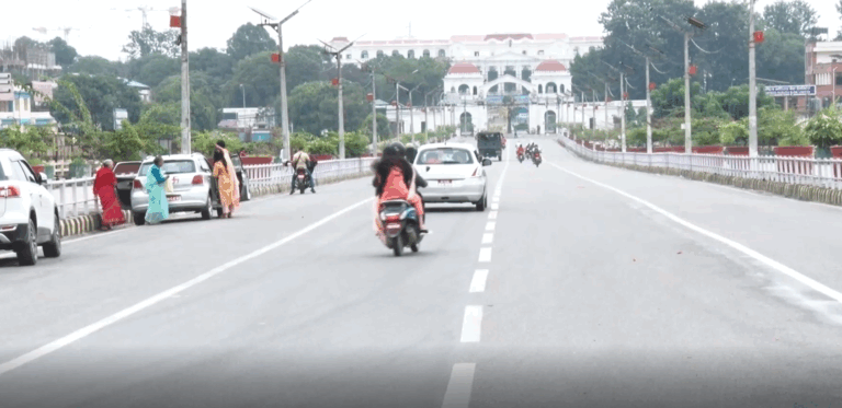 दसैँले रित्तिएको काठमाडौँ, गाउँघरमा रौनक