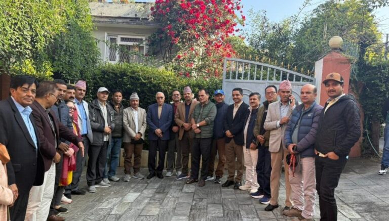 हस्ताक्षरकर्ता समूहले गर्‍यो विशेष महाधिवेशनको नेतृत्व लिन कोइरालालाई आग्रह, अब के होला ?