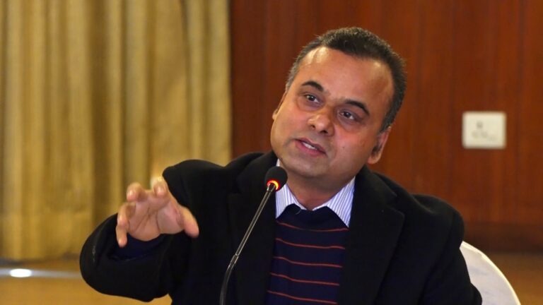 मध्यरातको गिरफ्तारी नागरिक शासनको ठूलो धब्बा : वरिष्ठ अधिवक्ता डा. आचार्य