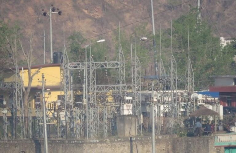 डेडिकेटेड र ट्रंकलाइन बक्यौता विवाद : किस्ता बुझाएपछि ९ उद्योगमा विद्युत् जडान