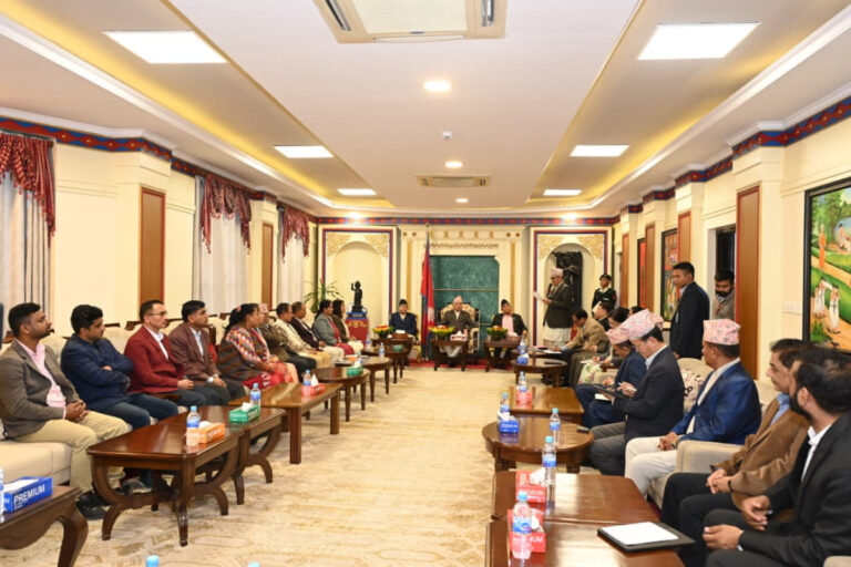 लोकतन्त्र संवादमा बलियो हुन्छ, द्वन्द्वमा होइन : राष्ट्रपति पौडेल