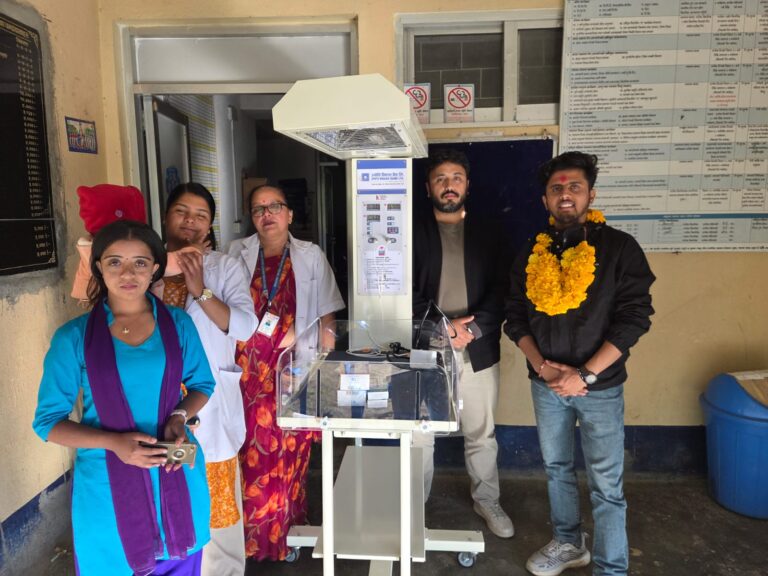 ज्योति विकास बैंकद्वारा कोशी प्रदेशका दुर्गम क्षेत्रका स्वास्थ्य चौकीहरुलाई बेबी वार्मर प्रदान