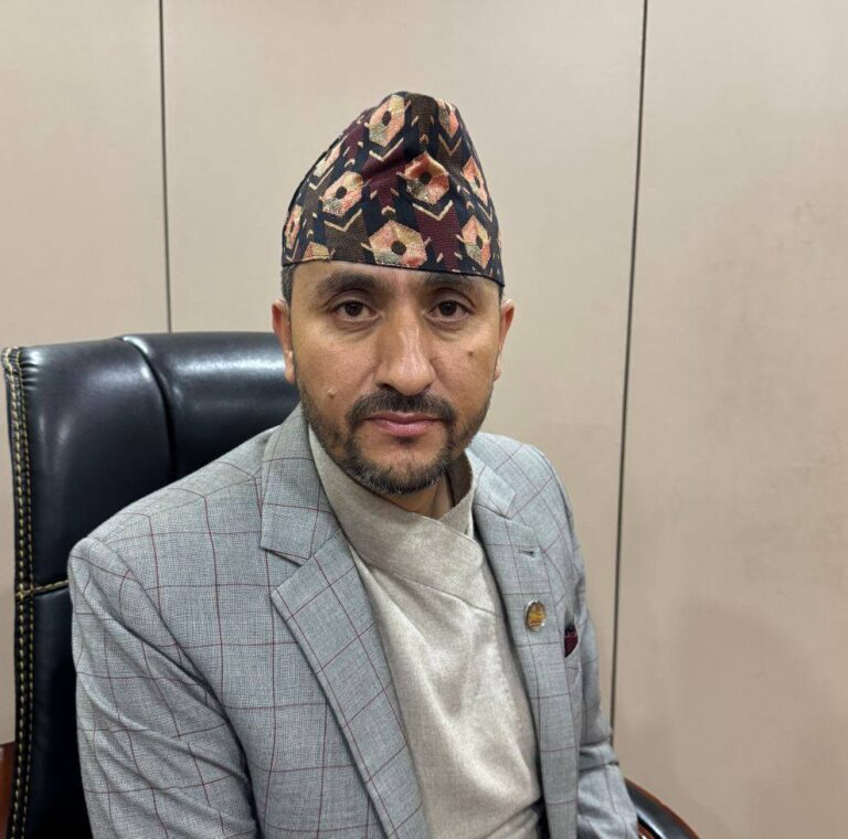 सञ्चार मन्त्री जगदिश खरेलले दिए राजीनामा, रास्वपाबाट चुनाव लड्ने