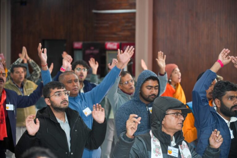 लाइफ कोच तथा आध्यात्मिक मार्गदर्शकद्वारा इटहरी र काठमाडौंमा एकदिने ध्यान शिविर सम्पन्न