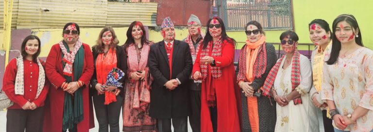 होली पर्वकाे अवसरमा मिलन चौतारी र मोडर्न कन्या कलेजमा फागु पूर्णिमा