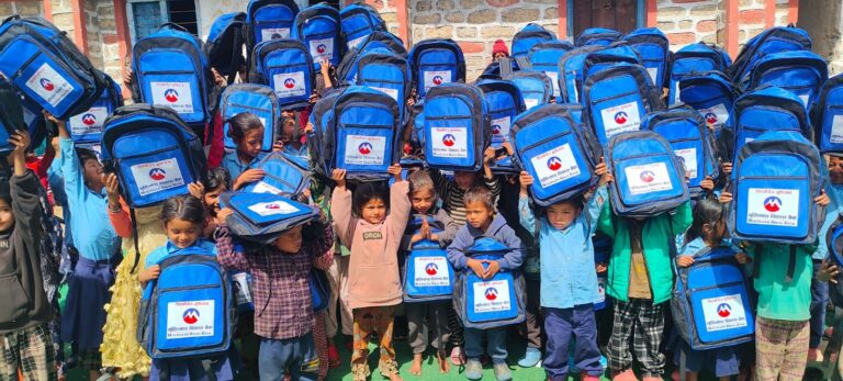 “अवसरको झोला” — अभियानमार्फत मुक्तिनाथ विकास बैंकद्वारा विद्यार्थीहरूको भविष्यमा लगानी