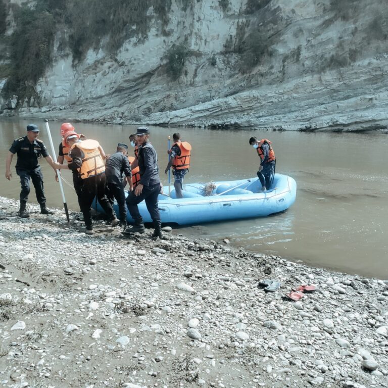 तीन दिनपछि फेला पर्याे बागमतीमा बेपत्ता भएका स्याङतानको शव
