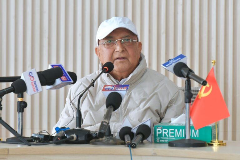 पूर्वप्रधानमन्त्री केपी ओली अनुपस्थित भए बालेनको शपथ समारोहमा