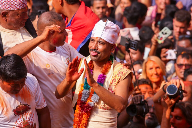 भक्तपुरको जिब्रो छेड्ने जात्राका झलकहरू (फाेटाे फिचर)