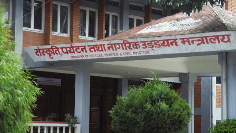 विमानस्थलमा २४ घण्टाभित्र स्तनपान कक्ष स्थापना गर्न मन्त्रालयको निर्देशन