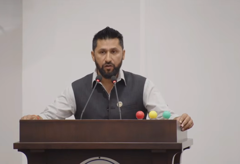 आज भाजपा नेतृत्वसँग भेटवार्ता गर्दै सभापति लामिछानेले