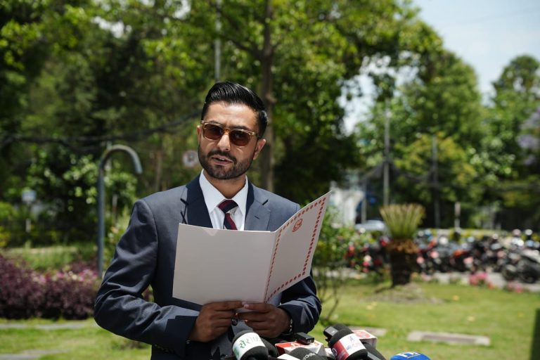 सरकारले गर्याे विदेशस्थित १५ अवैतनिक दूत पदमुक्त गर्ने निर्णय