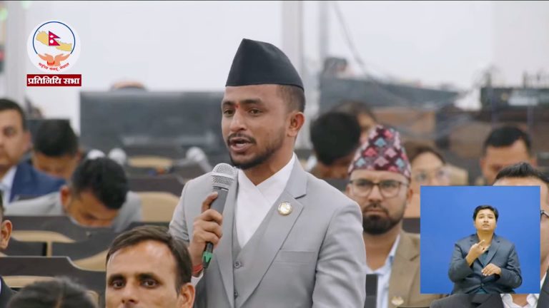 डोजर चलाएर नागरिकलाई सडकमा ल्याउन खोज्दैछ भन्ने भ्रम फैलाइएको : सांसद खनाल