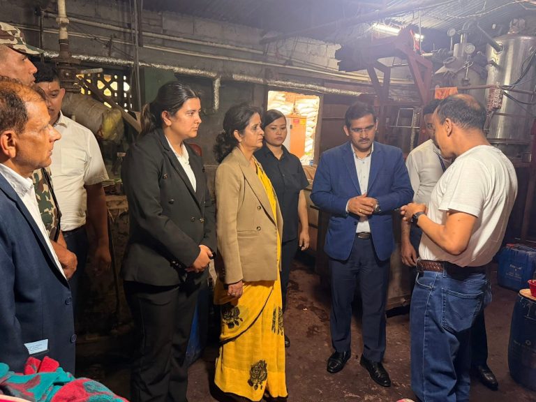 मन्त्री यादवको निर्देशनपछि वर्षौँदेखि उठ्न नसकेको बक्यौता दुई सातामै उठ्यो, भाडा नतिर्ने उद्योगको काटियो लाइन