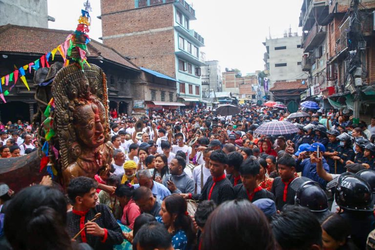 सम्पन्न भयाे रातो मछिन्द्रनाथ रथयात्रा (फोटो फिचर)