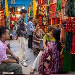 श्रावण सुरु भएसँगै बजारमा हरियो चुरा र पोते किन्न भिड (फोटो फिचर)