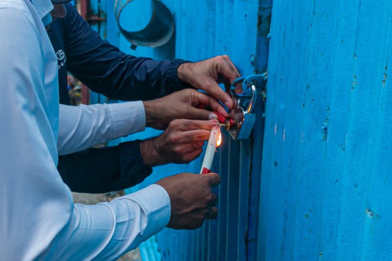 सिलबन्दी भयाे अनधिकृत रूपमा सीप परीक्षण र प्रमाणीकरण गर्ने संस्थाको कार्यालयमा