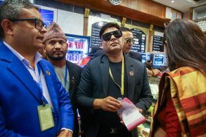 अर्थ समितिद्वारा त्रिभुवन अन्तर्राष्ट्रिय विमानस्थलको अध्यागमन र भन्सार कार्यालयको अनुगमन (तस्विरमा)