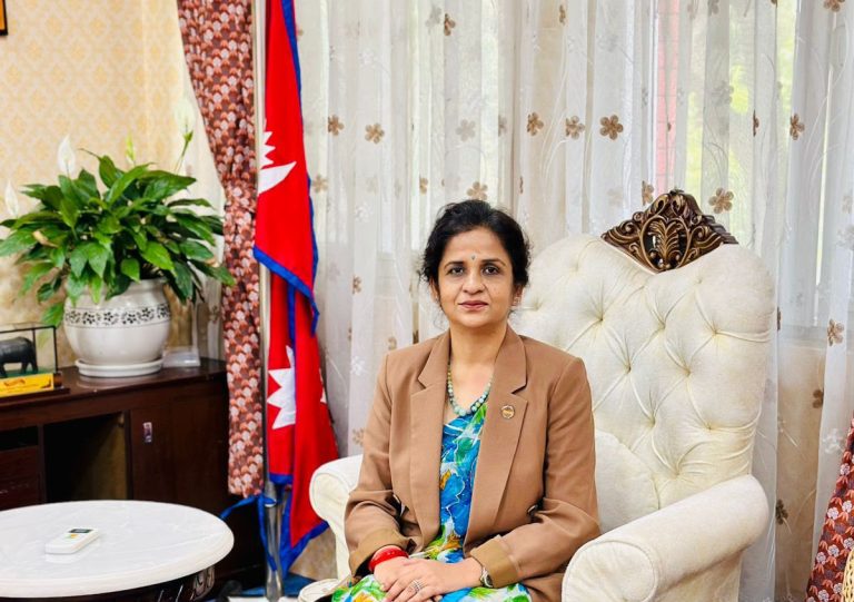 आयल निगममा ओभरटाइम भत्ता कटौती गर्ने र ‘सिफ्ट प्रणाली’ लागू गर्ने मन्त्री यादवको तयारी