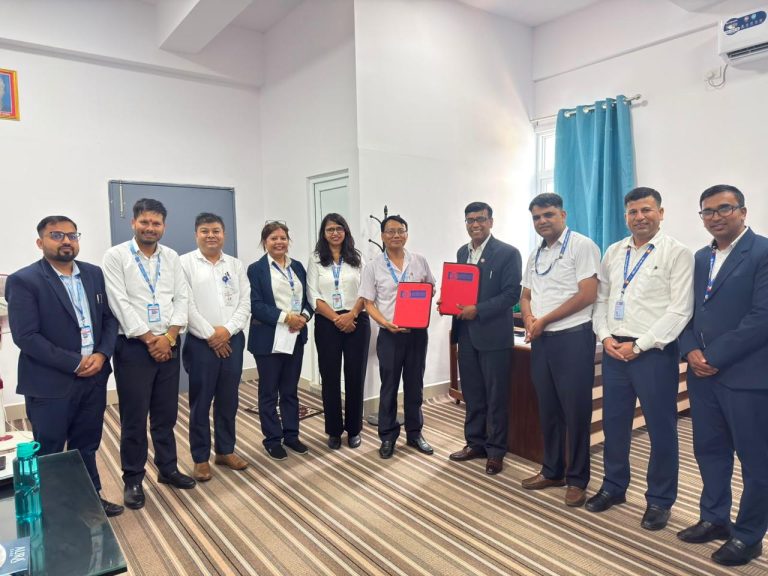 राष्ट्रिय वाणिज्य बैंक र कर्णाली प्रदेश अस्पतालबीच बैंकिङ सेवा सम्बन्धी सम्झौता