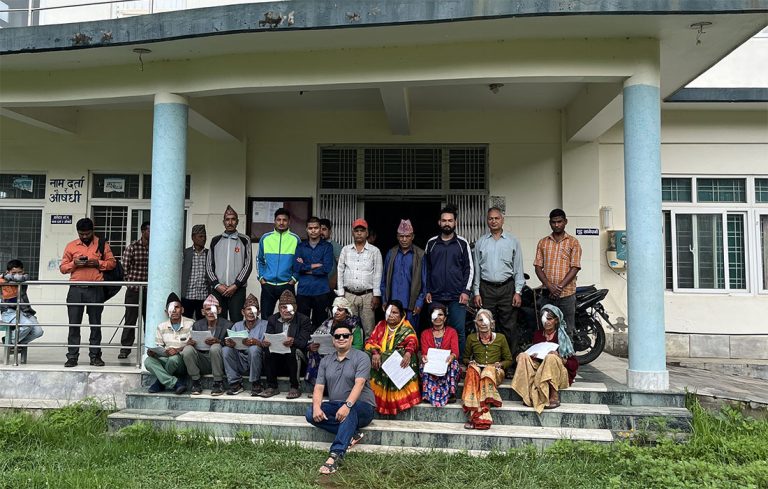 सांग्रिला डेभलपमेन्ट बै‌कको सहयोगमा दार्चुलाका ९ जनाको मोतियाविन्दुको निःशुल्क शल्यक्रिया